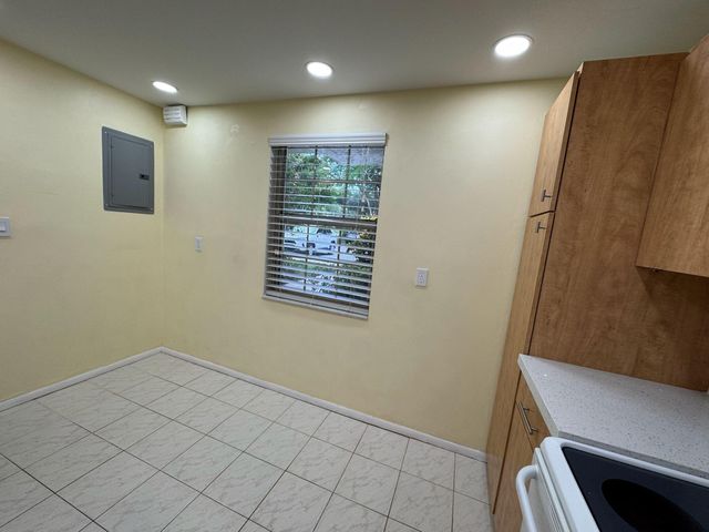 901 Cypress Terrace, Pompano Beach, FL 33069