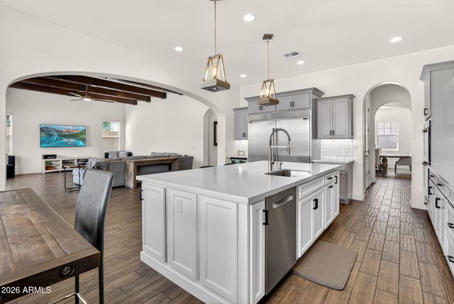 3530 E AQUARIUS Place, Chandler, AZ 85249