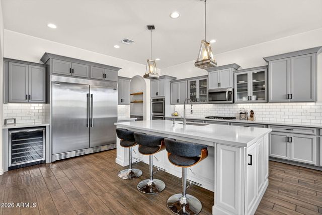 3530 E AQUARIUS Place, Chandler, AZ 85249