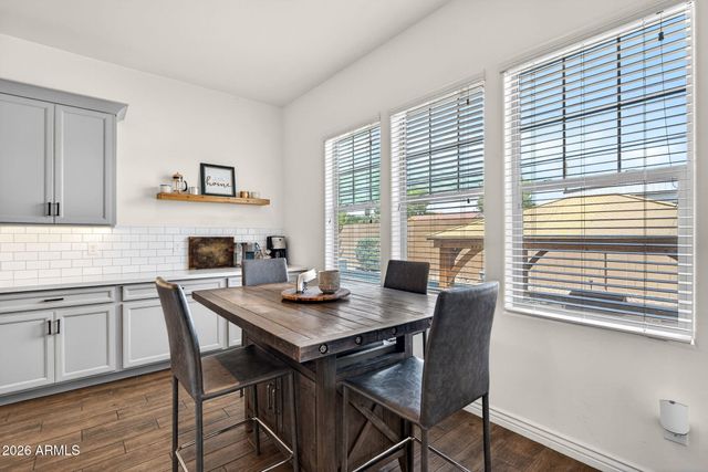 3530 E AQUARIUS Place, Chandler, AZ 85249