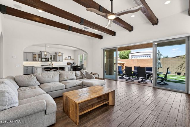 3530 E AQUARIUS Place, Chandler, AZ 85249