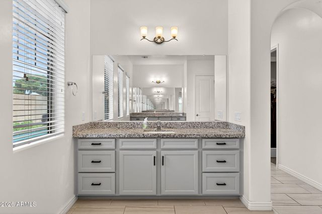 3530 E AQUARIUS Place, Chandler, AZ 85249