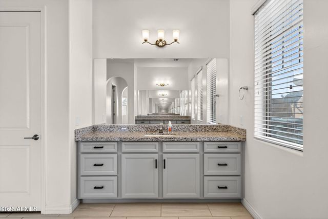 3530 E AQUARIUS Place, Chandler, AZ 85249