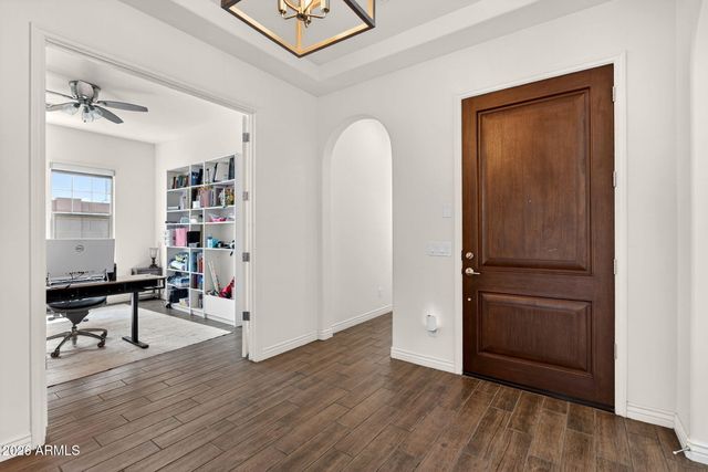 3530 E AQUARIUS Place, Chandler, AZ 85249