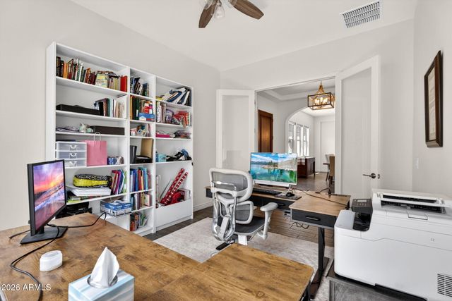 3530 E AQUARIUS Place, Chandler, AZ 85249