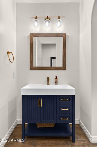 3530 E AQUARIUS Place, Chandler, AZ 85249