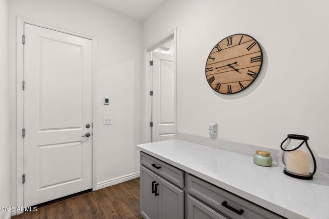 3530 E AQUARIUS Place, Chandler, AZ 85249