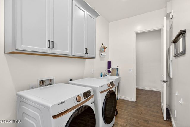 3530 E AQUARIUS Place, Chandler, AZ 85249