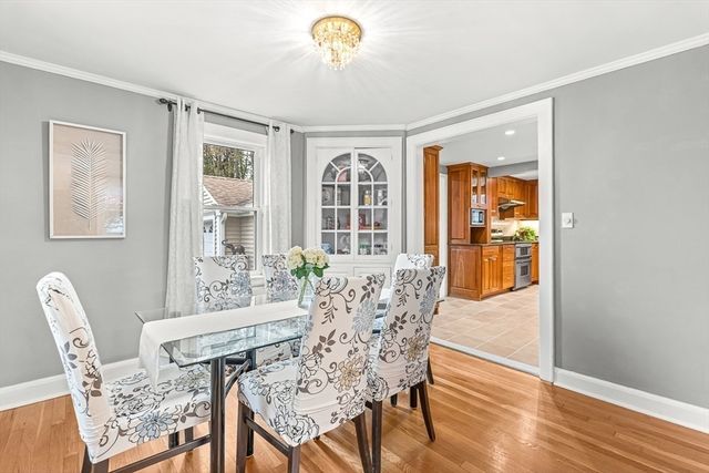 6 Marchant Road, Winchester, MA 01890