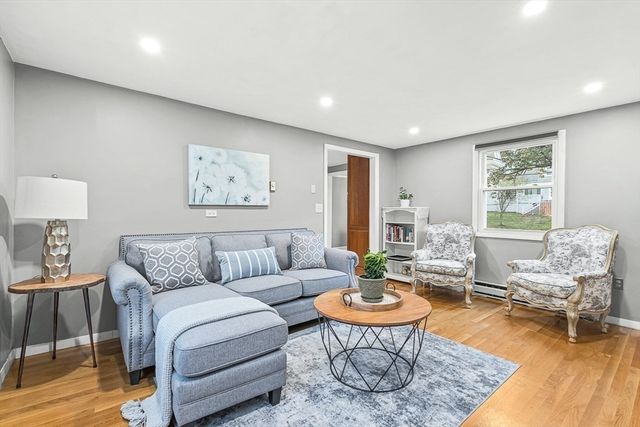 6 Marchant Road, Winchester, MA 01890