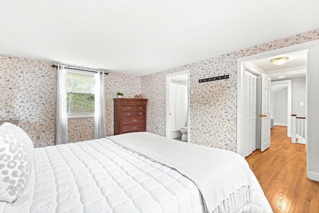 6 Marchant Road, Winchester, MA 01890