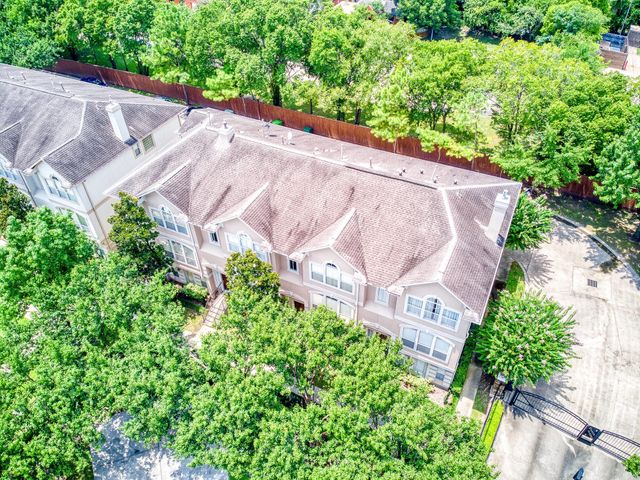 1743 French Village Drive, Houston, TX 77055