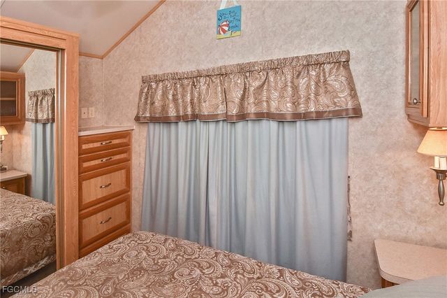 7029 Granada Lakes DR, Fort Myers, FL 33967