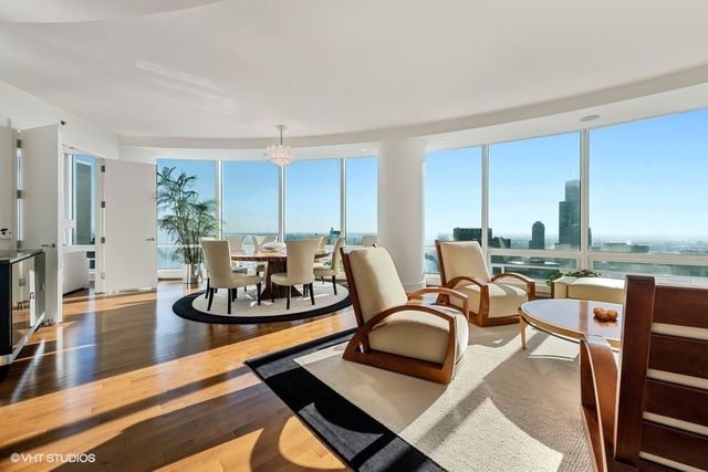 401 N Wabash Avenue 60E, Chicago, IL 60611