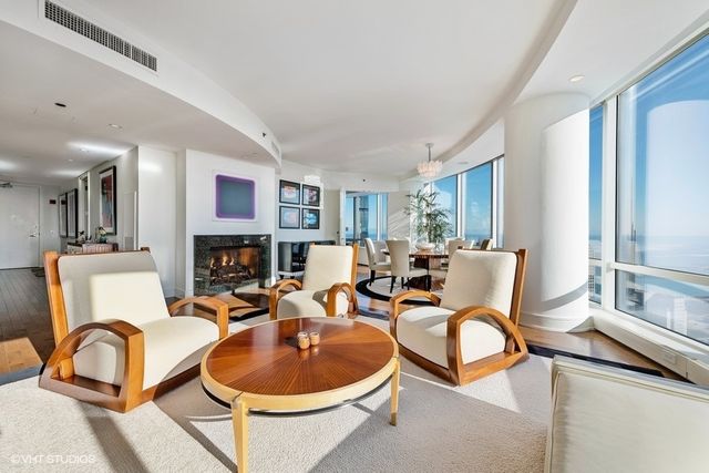 401 N Wabash Avenue 60E, Chicago, IL 60611