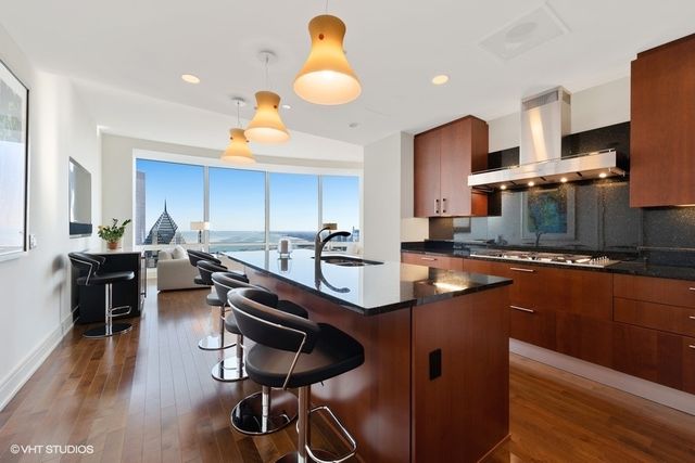 401 N Wabash Avenue 60E, Chicago, IL 60611
