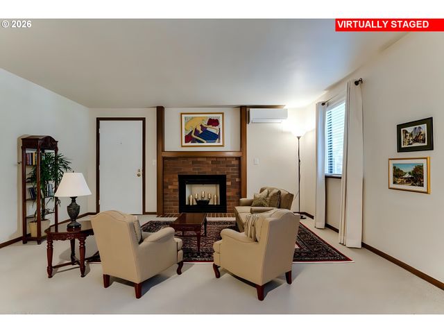 2051 LAKE ISLE Ter, Eugene, OR 97401