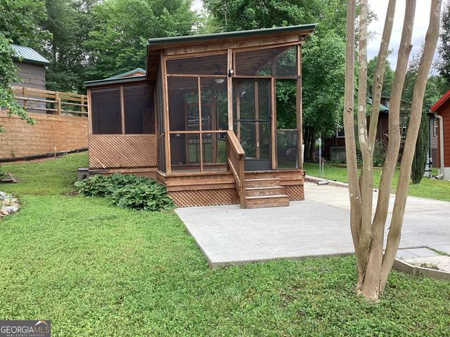 40 Elk Meadow Drive, Cleveland, GA 30528