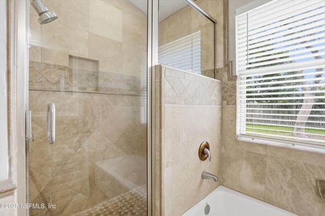 811 14TH Avenue S, Jacksonville Beach, FL 32250