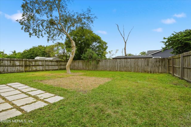 811 14TH Avenue S, Jacksonville Beach, FL 32250