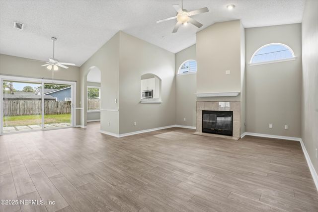 811 14TH Avenue S, Jacksonville Beach, FL 32250