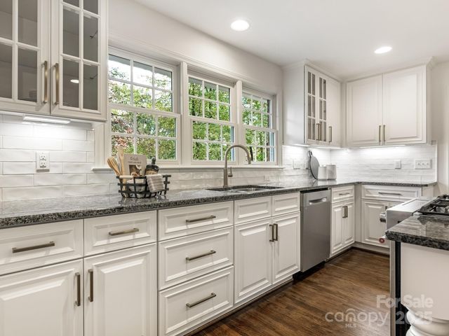 3520 Haverstick Place, Charlotte, NC 28226