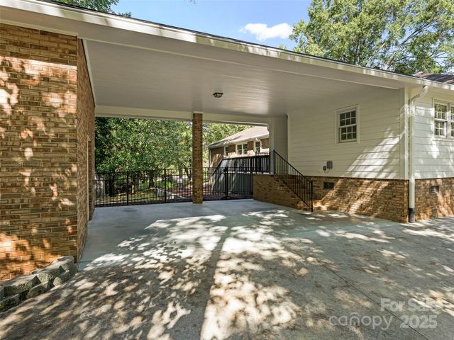 3520 Haverstick Place, Charlotte, NC 28226