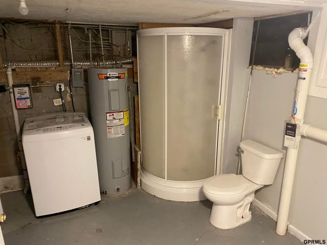 5423 S 50th Avenue, Omaha, NE 68117