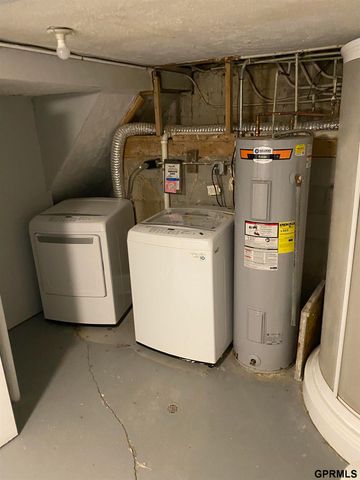 5423 S 50th Avenue, Omaha, NE 68117