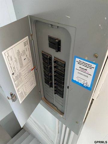 5423 S 50th Avenue, Omaha, NE 68117