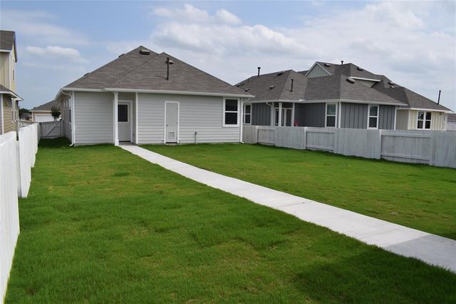 117 Keltic DR, Kyle, TX 78640