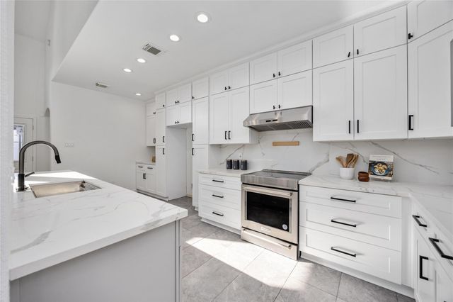 28123 Everett Knolls Drive, Katy, TX 77494