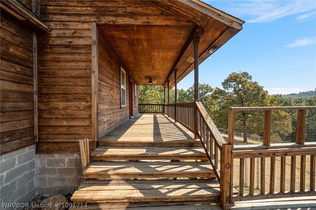 4518 Whitetail Pt, Van Buren, AR 72956
