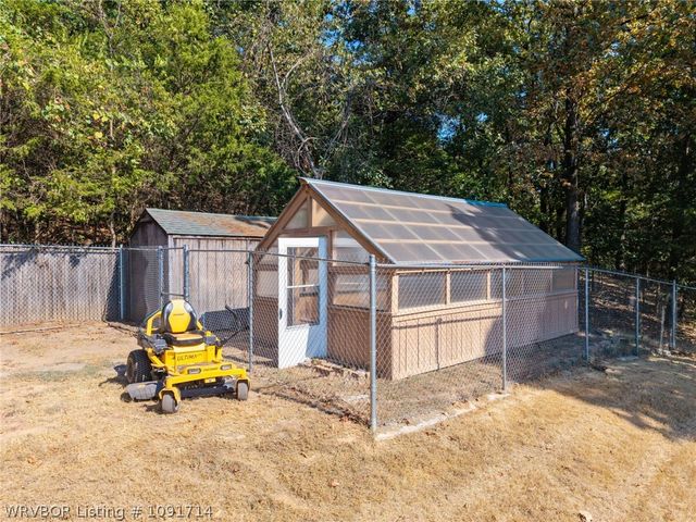 4518 Whitetail Pt, Van Buren, AR 72956