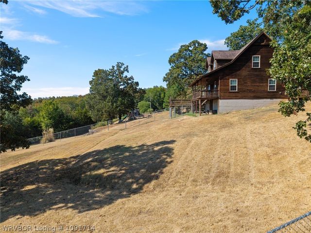 4518 Whitetail Pt, Van Buren, AR 72956