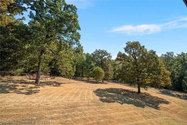 4518 Whitetail Pt, Van Buren, AR 72956