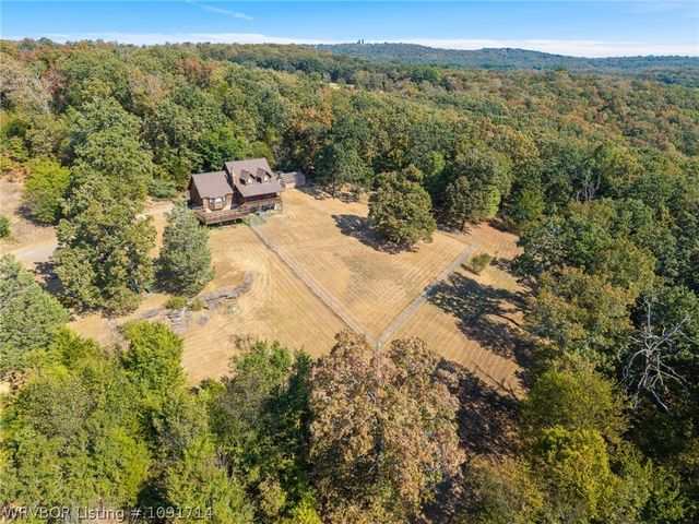 4518 Whitetail Pt, Van Buren, AR 72956