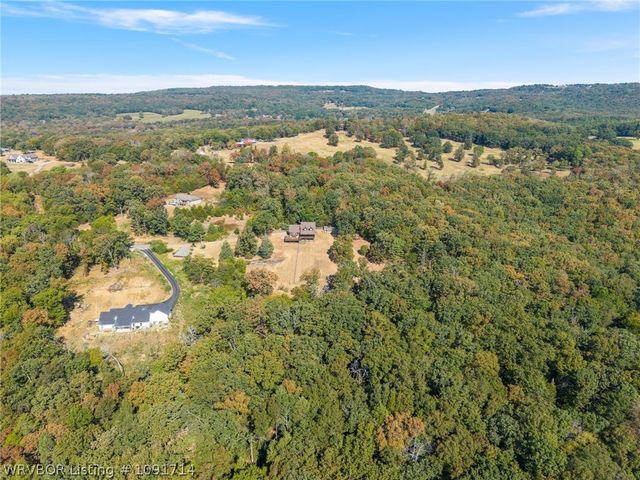 4518 Whitetail Pt, Van Buren, AR 72956