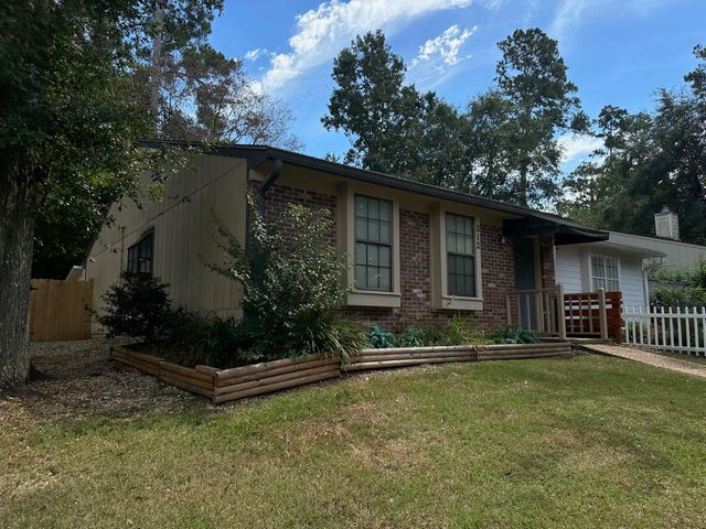 312 Whetherbine Way East, Tallahassee, FL 32301