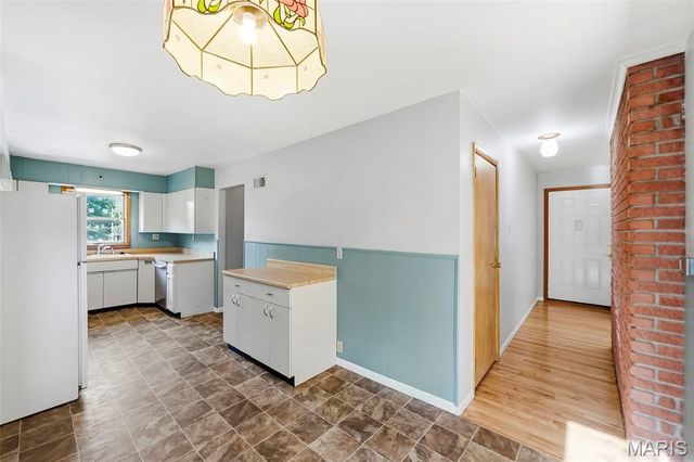 7 Valley Road, St Charles, MO 63303