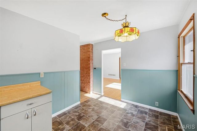7 Valley Road, St Charles, MO 63303