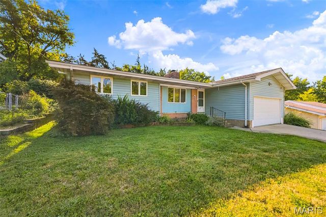 7 Valley Road, St Charles, MO 63303