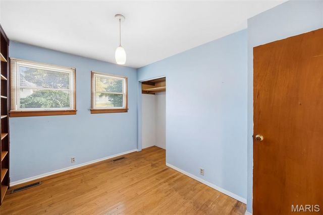 7 Valley Road, St Charles, MO 63303