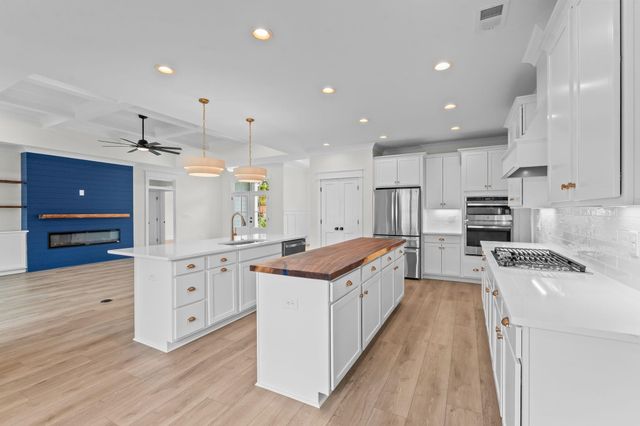 2836 McLeod Ln., Myrtle Beach, SC 29588