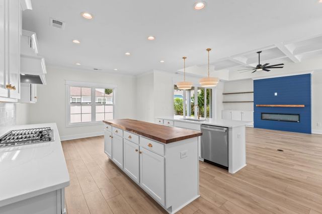 2836 McLeod Ln., Myrtle Beach, SC 29588