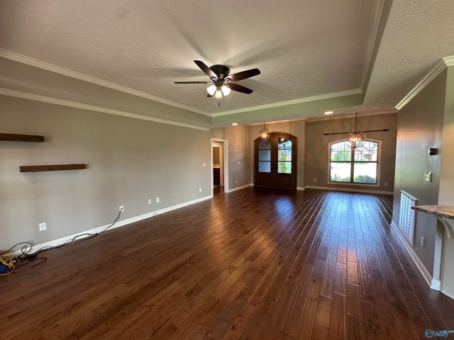 375 Creekside Circle, Gadsden, AL 35901