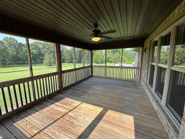 375 Creekside Circle, Gadsden, AL 35901