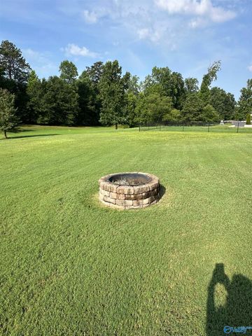 375 Creekside Circle, Gadsden, AL 35901