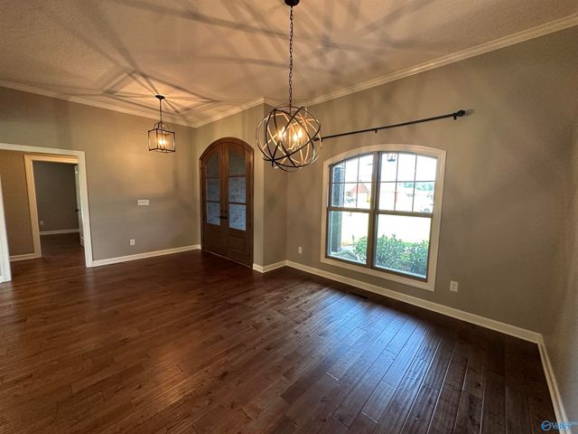 375 Creekside Circle, Gadsden, AL 35901