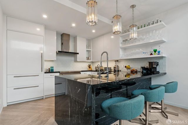 1150 Sacramento Street 101, San Francisco, CA 94108